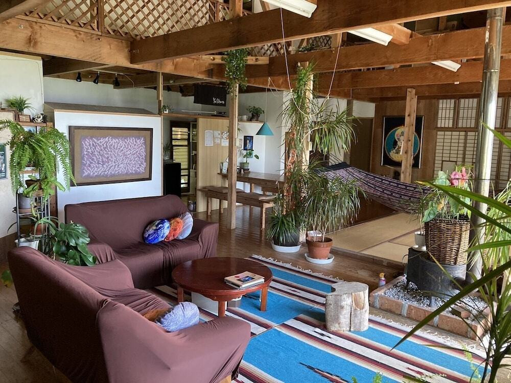 ロビーラウンジ