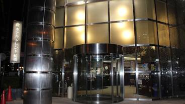 施設の入り口 / 14