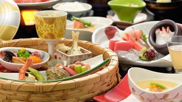 食事・飲み物 / 4