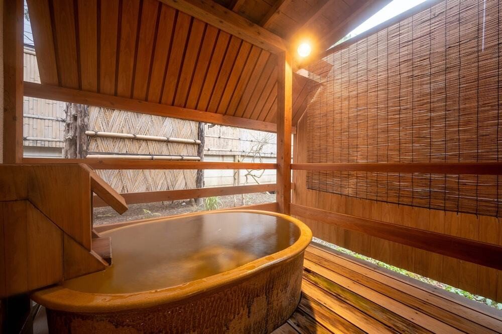 ほほえみ一杯のおもてなしに癒やされ旅3544204