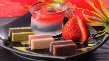 食事・飲み物 / 3