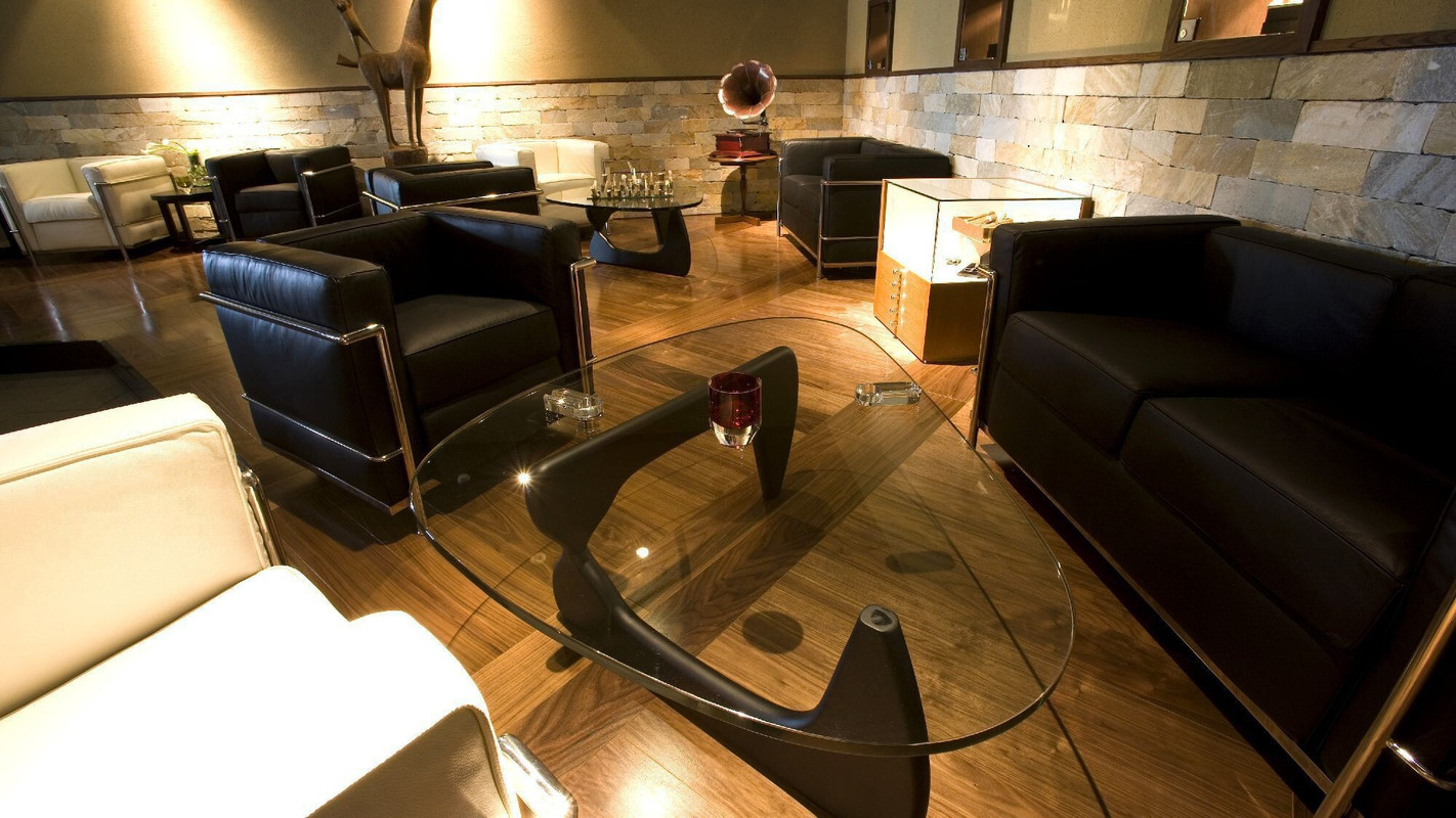 シガールーム「壺天」