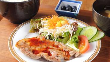 朝食 / 3