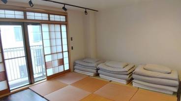 客室 / 33