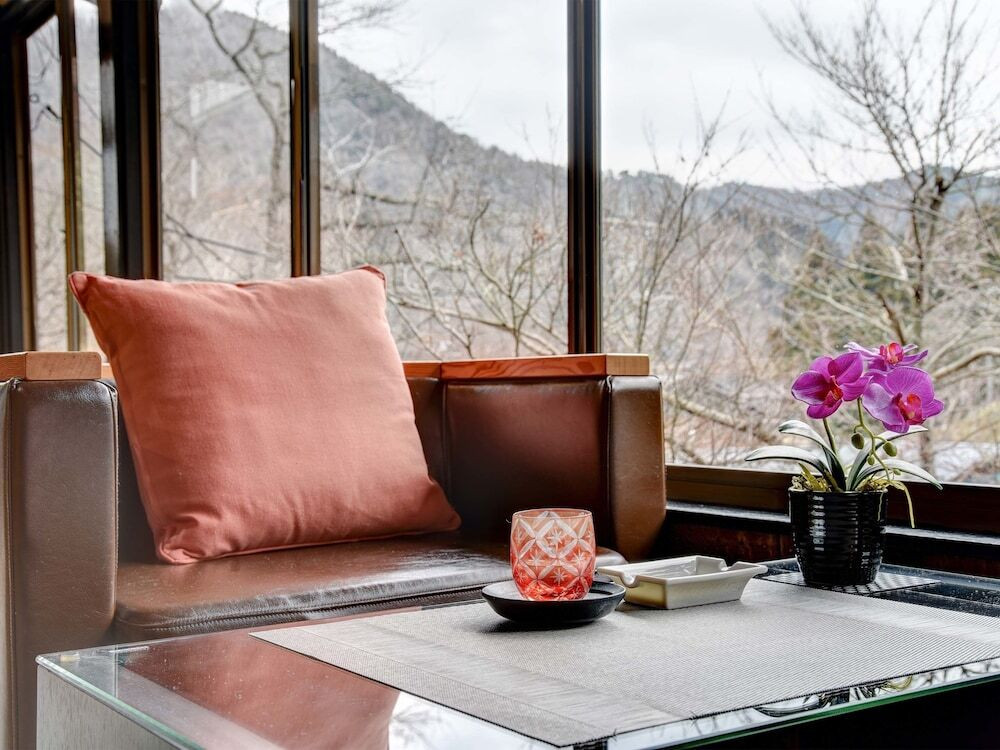 ロビーラウンジ