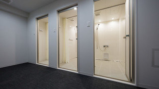 2名隣接ベッド確約 男性専用