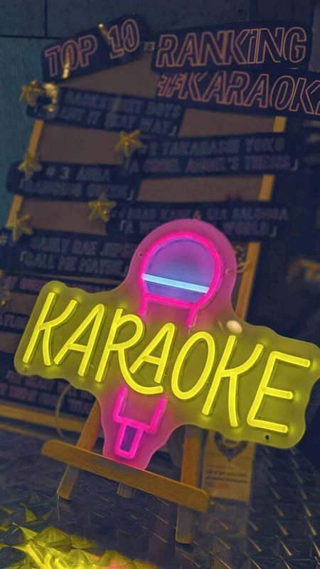 カラオケ ルーム