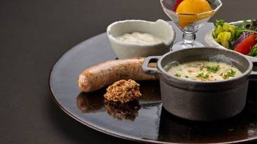 食事・飲み物 / 4