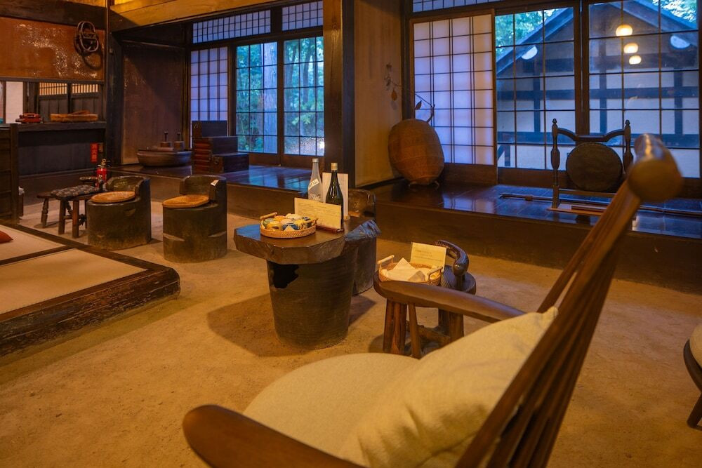 ロビーラウンジ