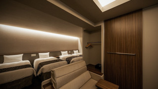 エコノミー 4 人部屋