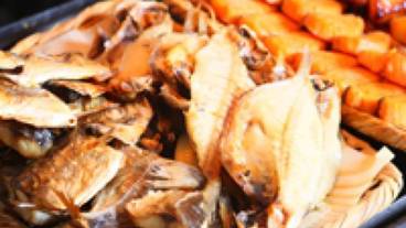 食事・飲み物 / 8