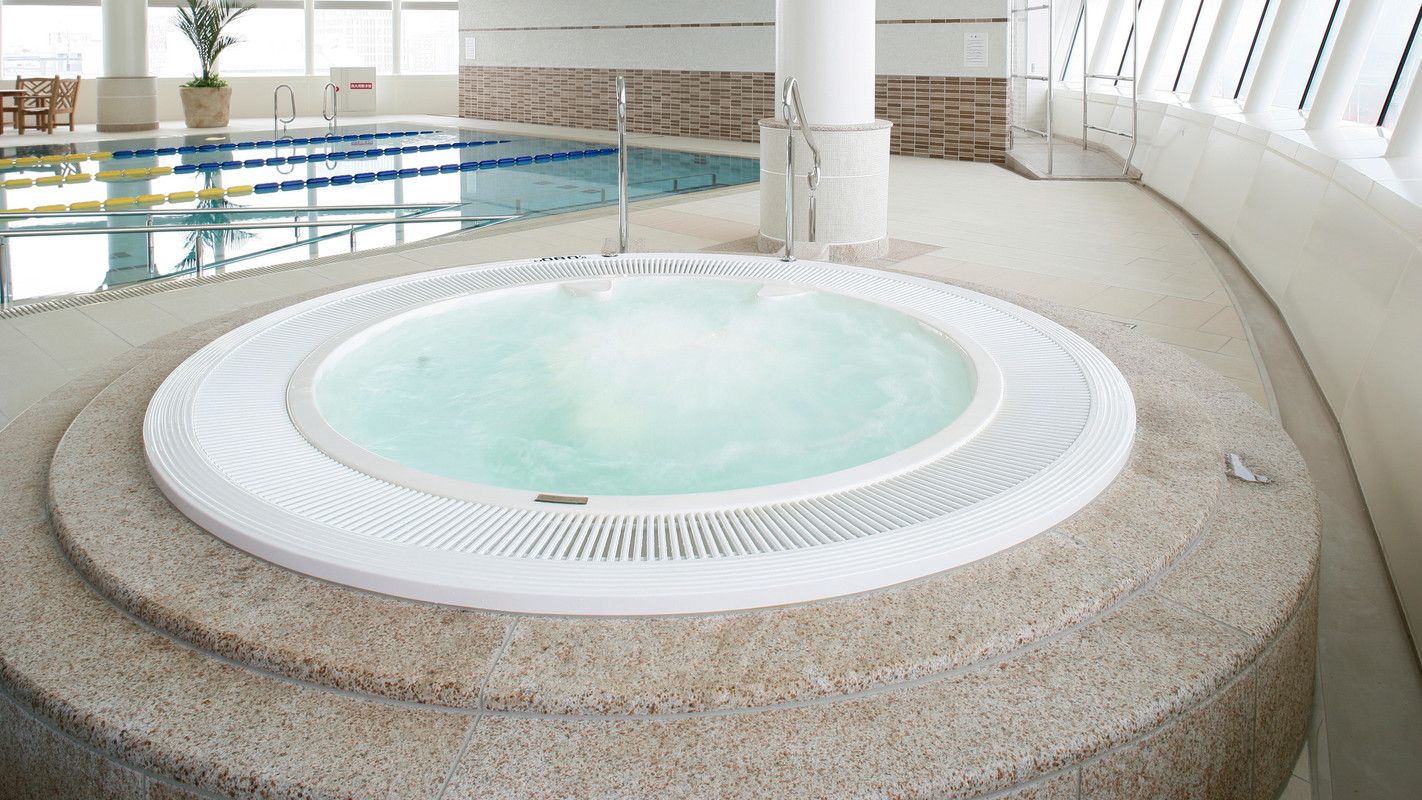 フィットネスクラブ／ジャグジー