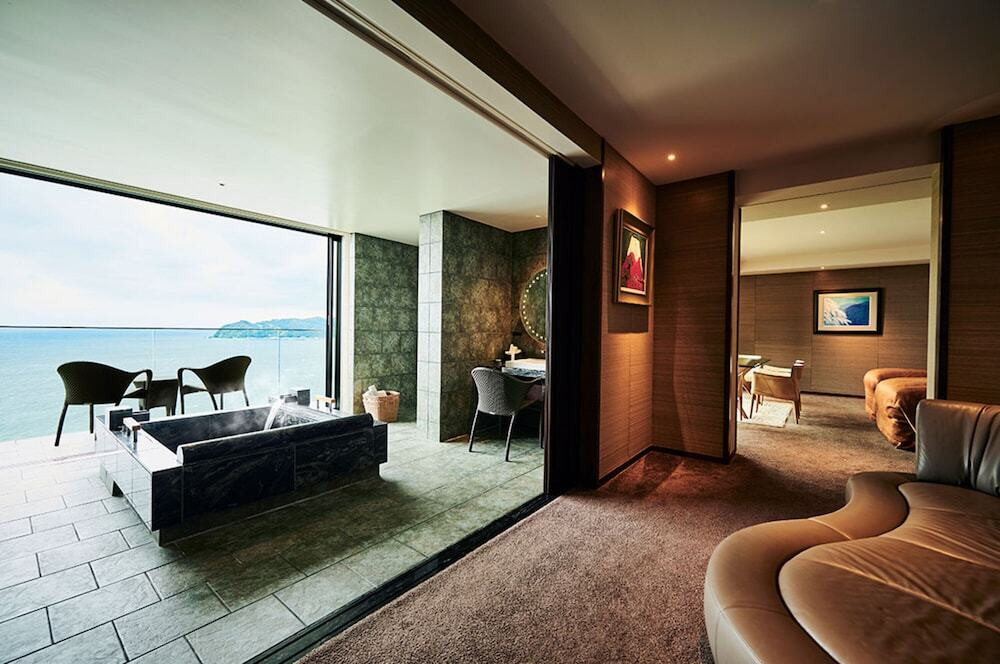 美食と温泉！熱海の魅力が詰まった「ひらまつ」のオーベルジュリゾート4053249