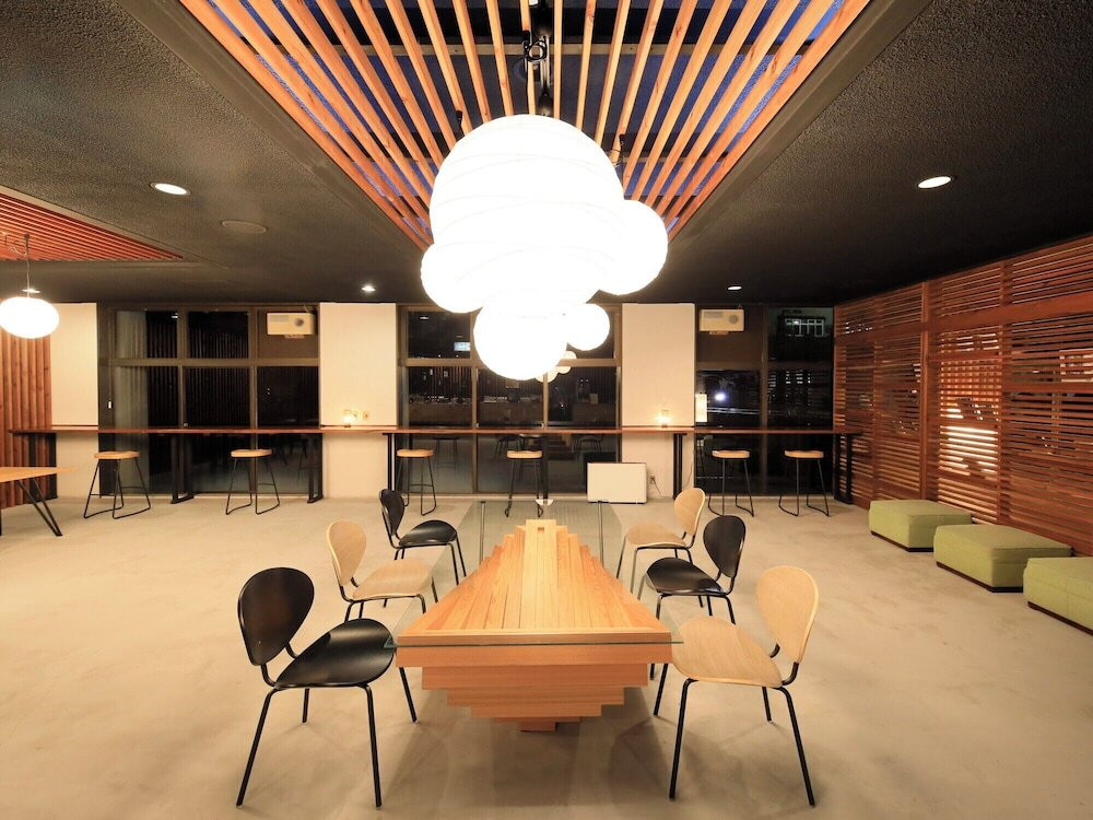 ロビーラウンジ