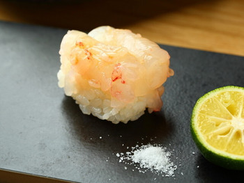 「KINKA SUSHI BAR IZAKAYA」料理 1139658 ロブスター寿司
