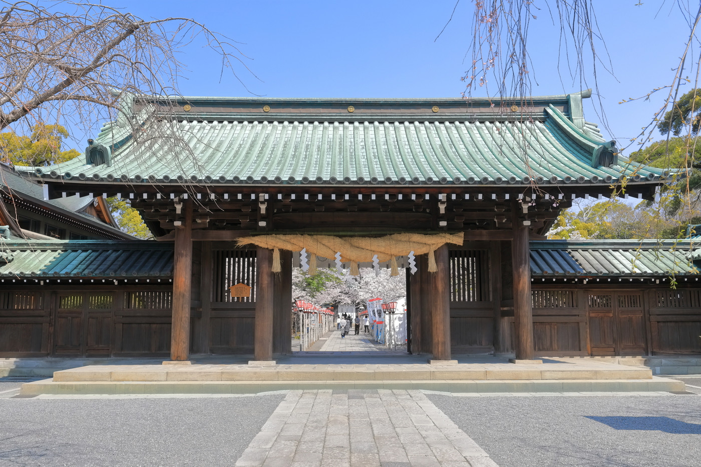 【静岡県】桜が満開の三嶋大社(総門)
