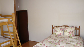 ベーシック トリプルルーム 共用バスルーム 禁煙