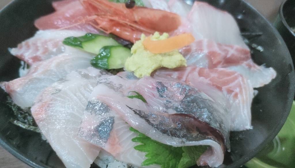 夕食は
伊豆の恵みを堪能 / 2