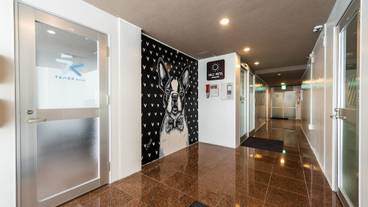 内部エントランス / 2