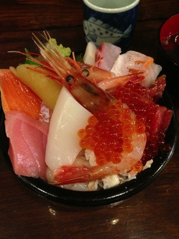 「海鮮処 魚屋の台所 別邸」料理 677405 特上海鮮ちらしだったかな？