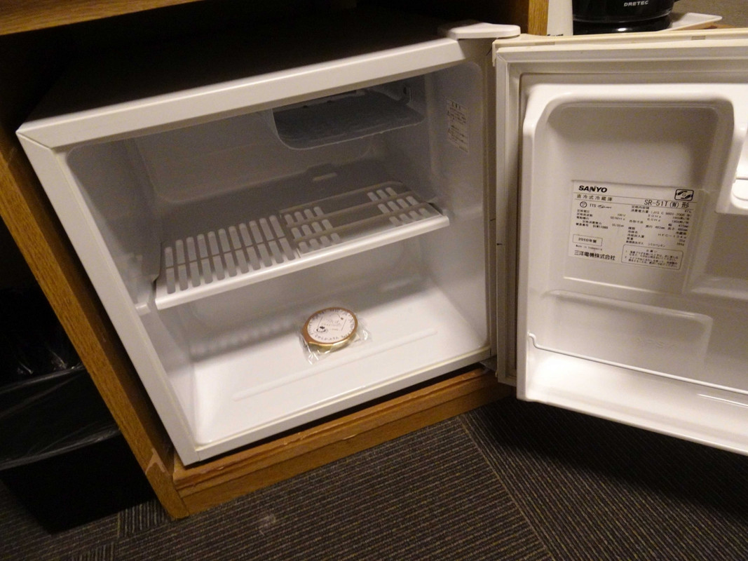 何と冷蔵庫にはプリンのサービスが！