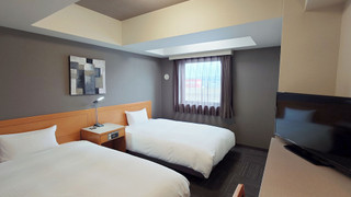 ツインルーム 2名様利用（喫煙可）