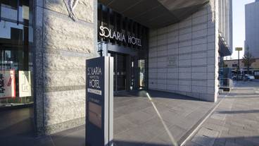 施設の入り口 / 12