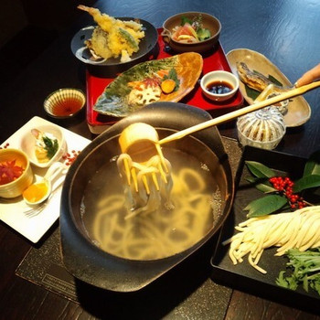 「囲炉里庵 花水木」料理 1211099 郷土料理ずりあげうどんのコース料理
