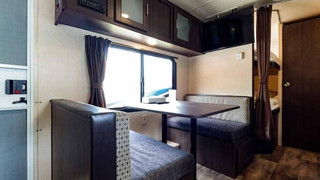 トレーラーハウス