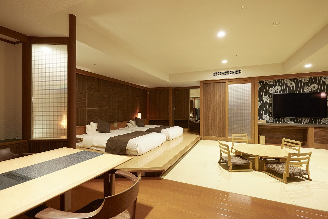 圧倒的な湯量が自慢♪温泉と庭園に癒やされる歴史深い宿4248677