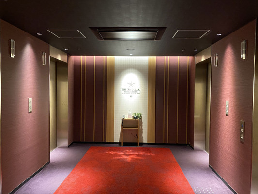 エレベーター乗り場