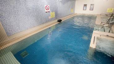 屋内スパ浴槽 / 4