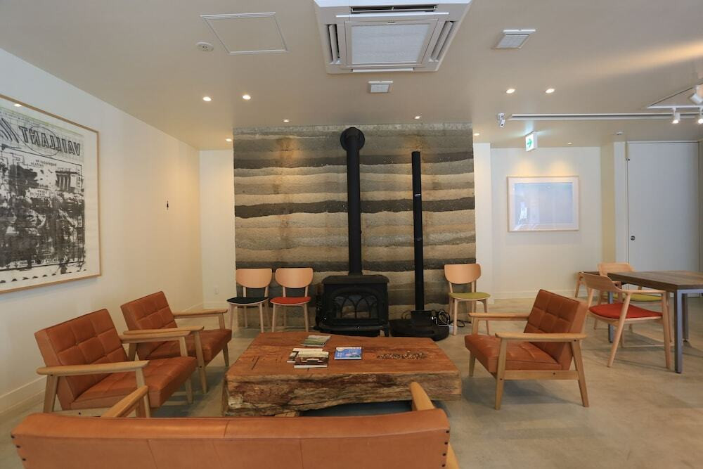 ロビーラウンジ