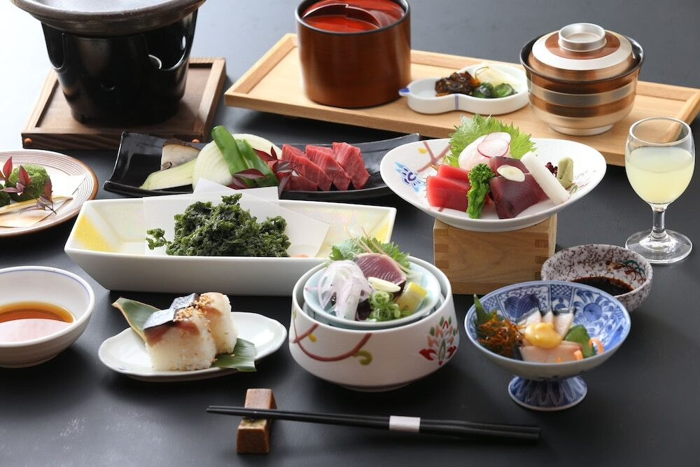 自然の癒しに満ちたホテルで、四万十の贅沢食材に舌鼓3964765