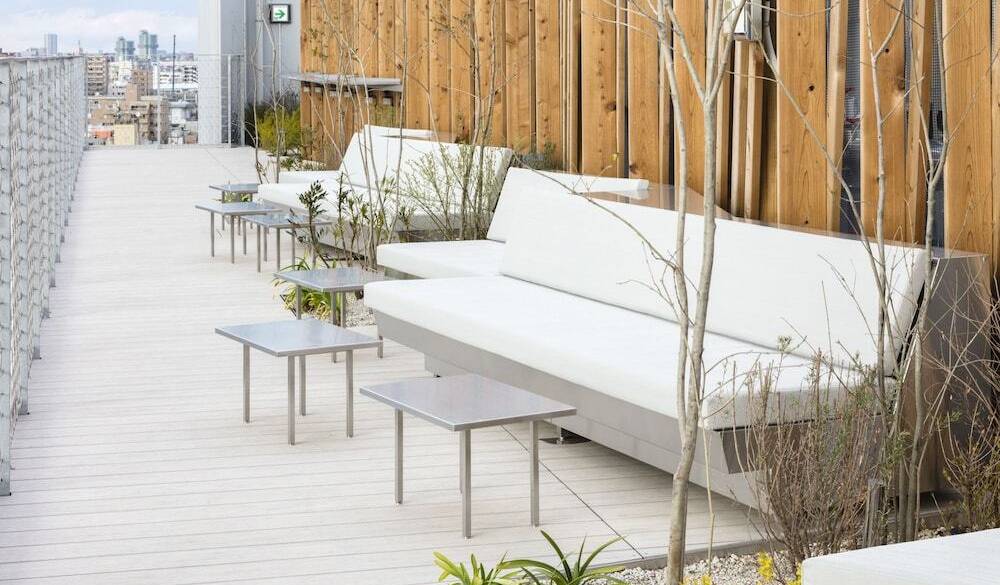 まるで“空の森”
開放感抜群の屋上 / 1