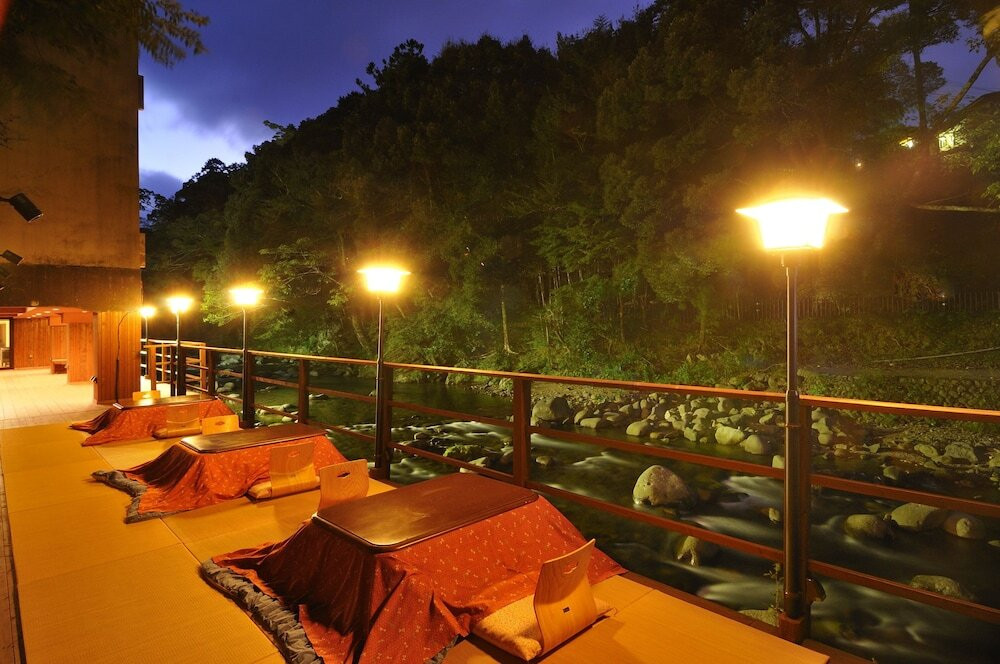 屋外ダイニングエリア