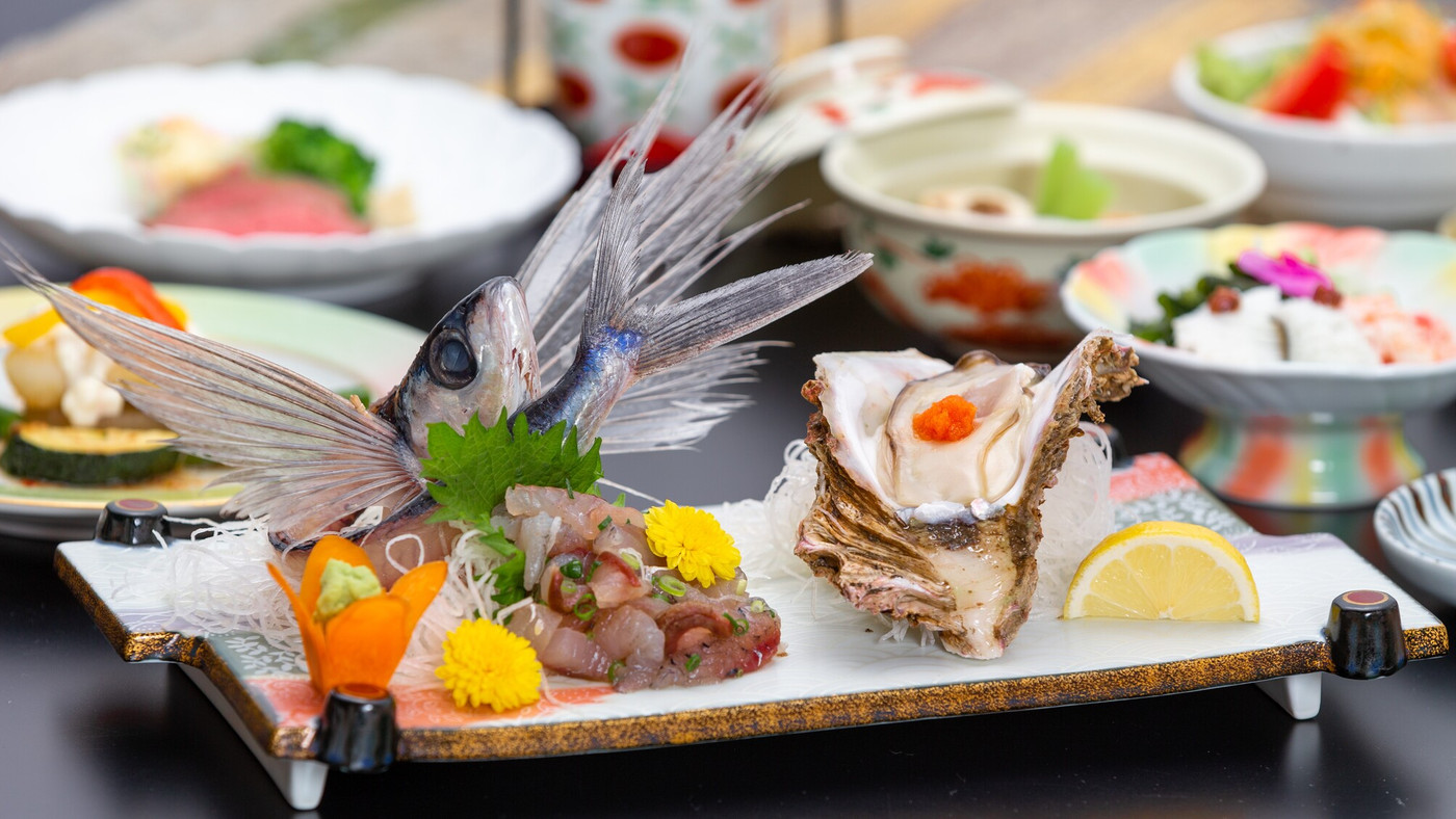 たらい舟型の露天風呂が風情満点♡鉱山町と海を一望できる宿4232639