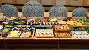 朝食ビュッフェ / 4