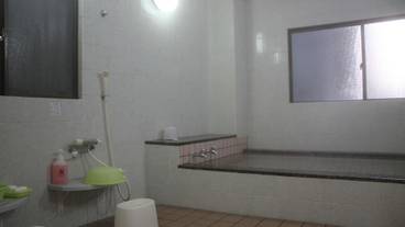 屋内スパ浴槽 / 1