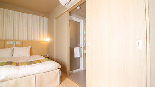 コネクティングルーム（ツインルーム２室）５～８名