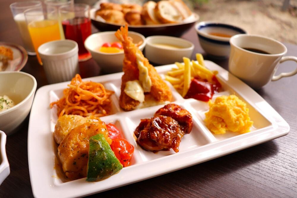 朝食