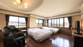 デラックス スイート ベッド (複数台) 禁煙 専用バスルーム