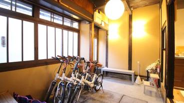 内部エントランス / 1