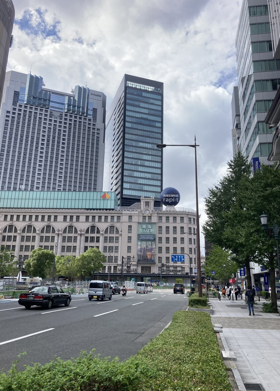 『南海 なんば駅』空港へも安心