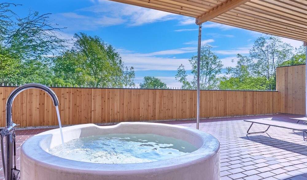 「テラススイート」専用露天風呂 / 3