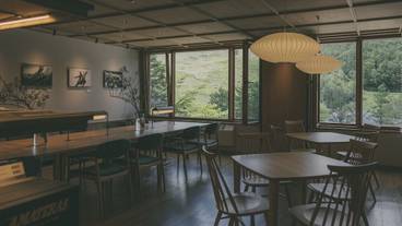 ロビーラウンジ / 16