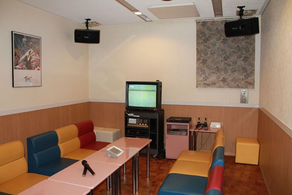 カラオケ ルーム