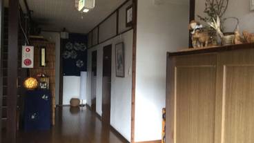 内部エントランス / 2