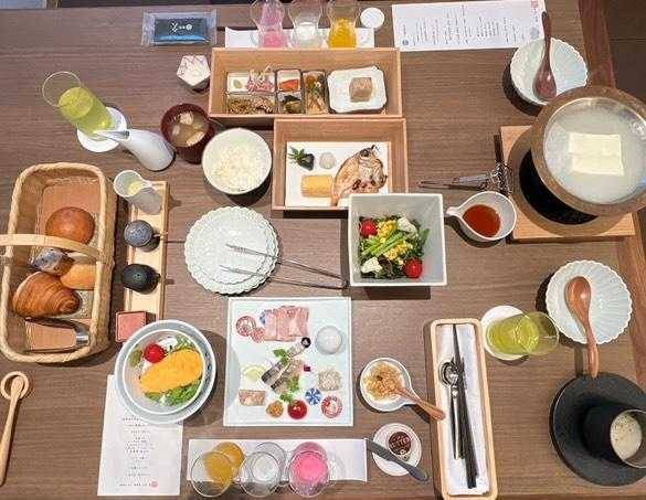 朝食／和食・洋食一例 / 1