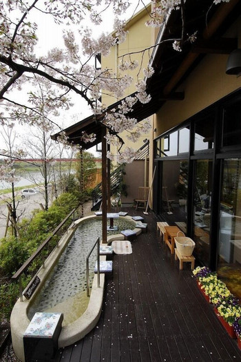 6. 筑後川ののどかな景色と共にゆったりと【原鶴温泉 ほどあいの宿 六峰舘】4088011